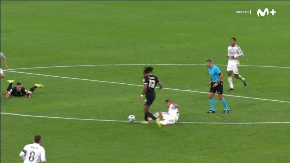 这根本就是, 完全符合红